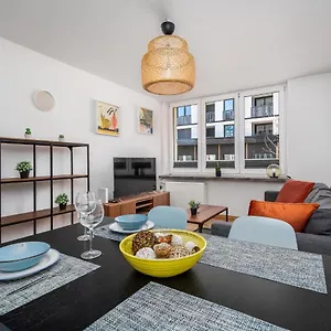 apartamenty-ks-powisle-warszawa.warsawhotelspoland.com/